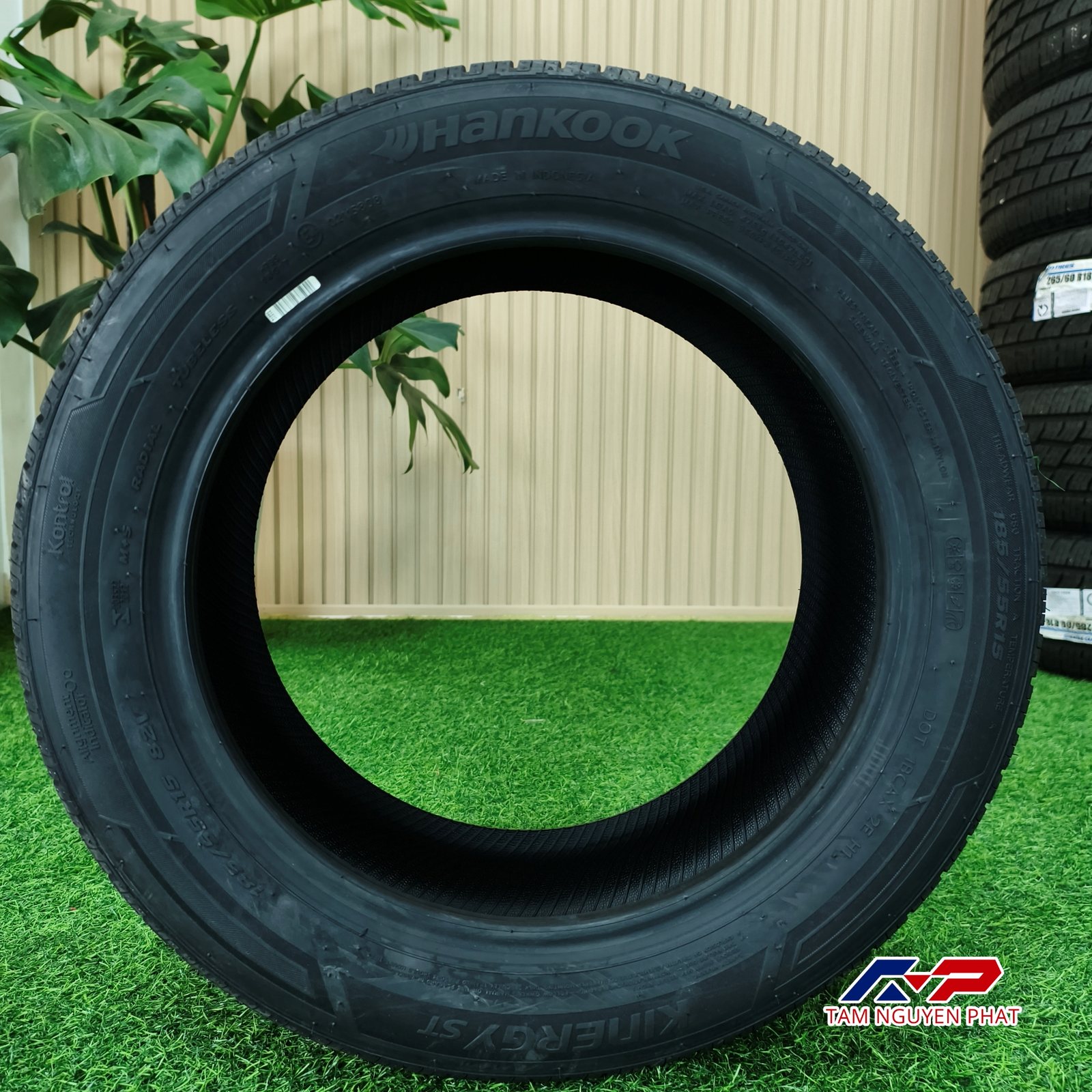 Lốp Hankook Kinergy ST H735 185/55R15 82V