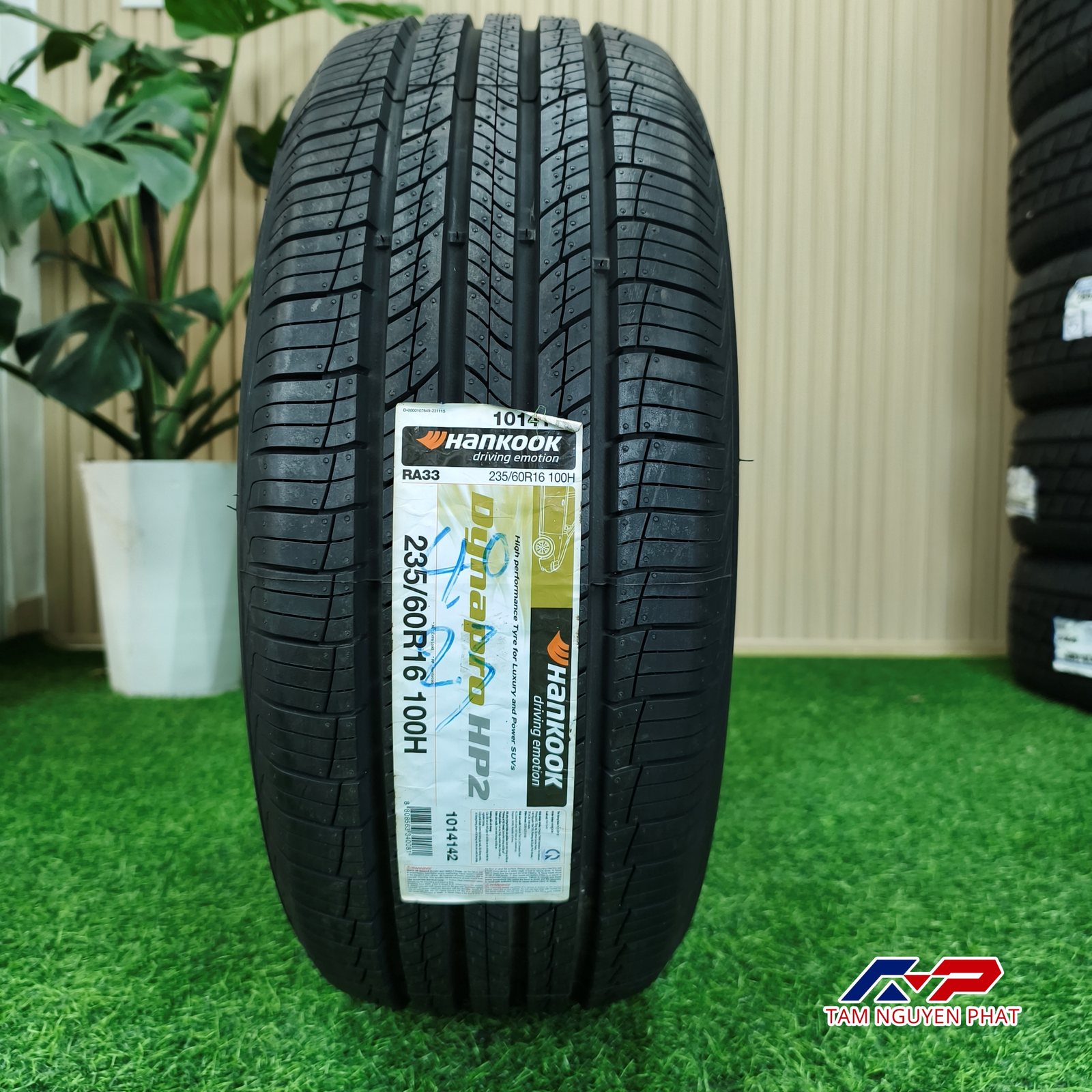 Lốp Hankook Dynapro HP2 RA33 235/60R16 100H