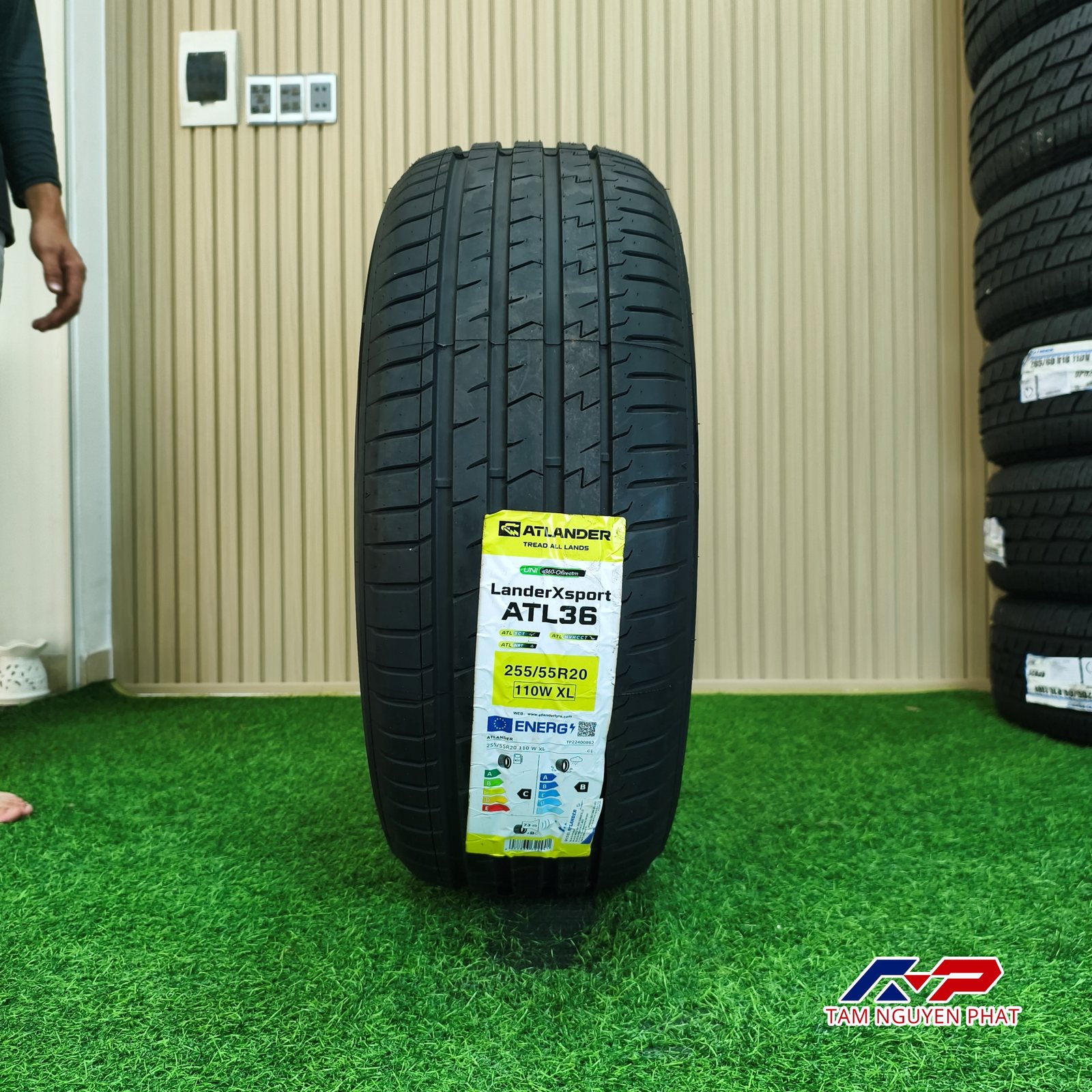 Lốp Atlander LanderXsport ATL36 255/55R20 110W XL