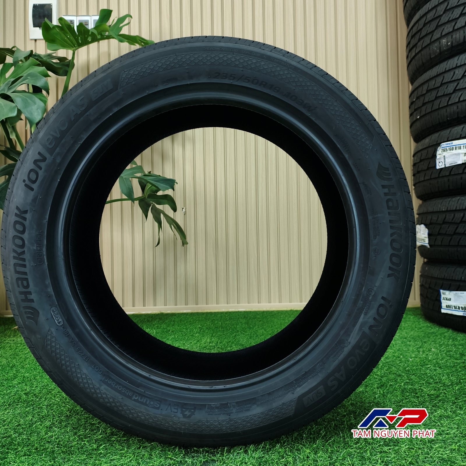 Lốp Hankook iON evo AS IH01 235/50R19 103W XL