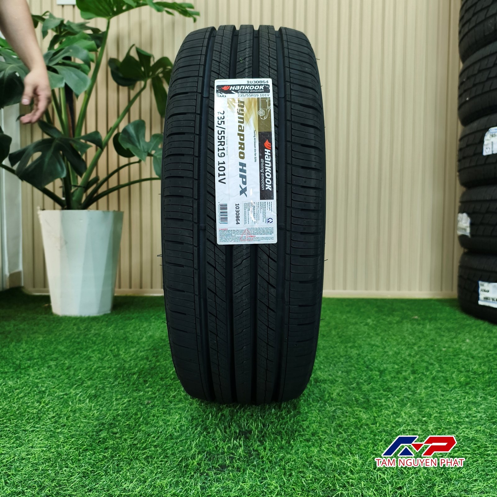 Lốp Hankook Dynapro HPX RA43 235/55R19 101V
