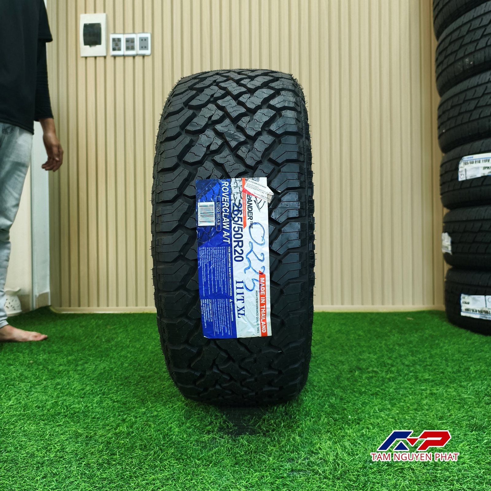 Lốp Atlander Roverclaw M/T 265/50R20 111T XL