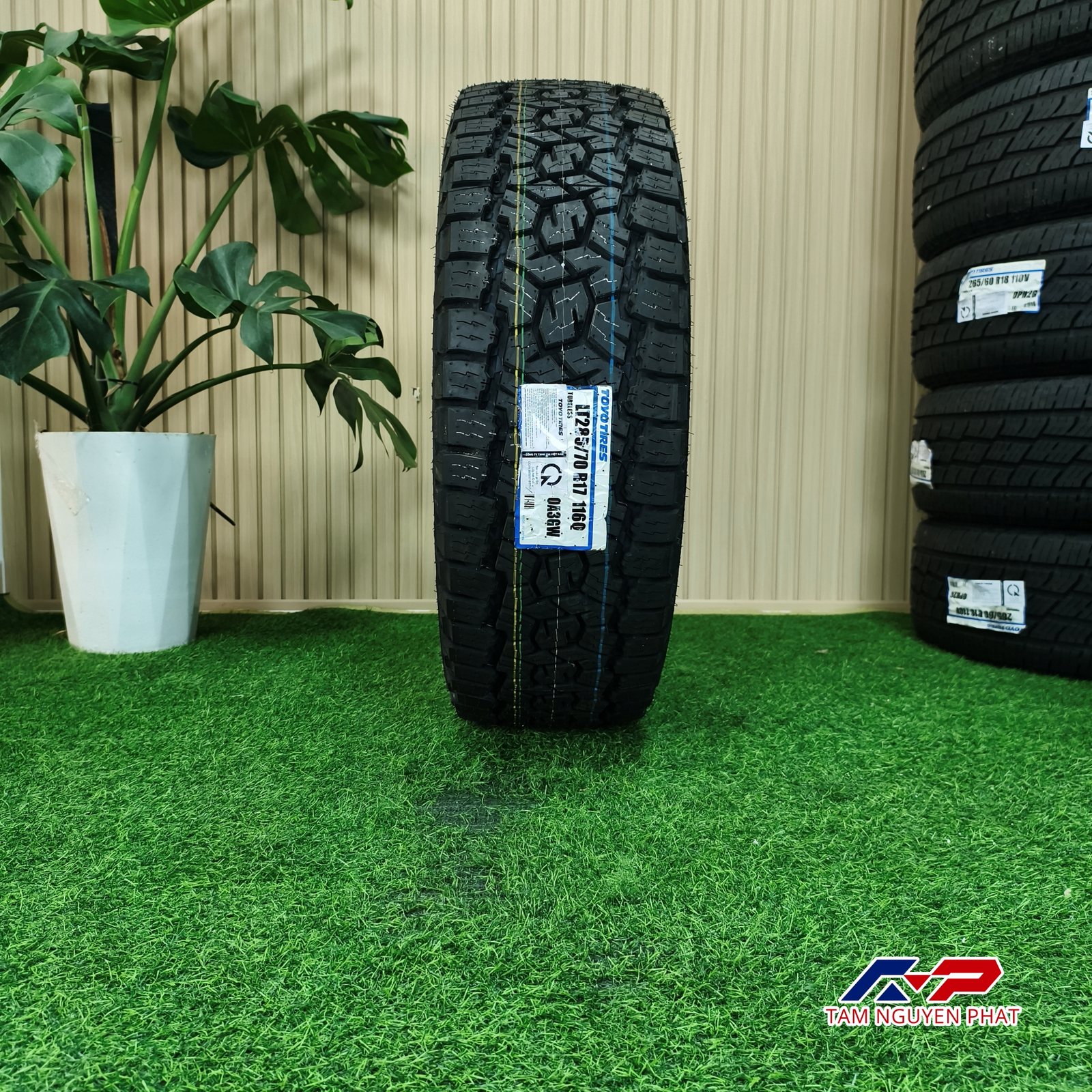 Lốp Toyo Open Country A/T III LT285/70R17 116/113Q