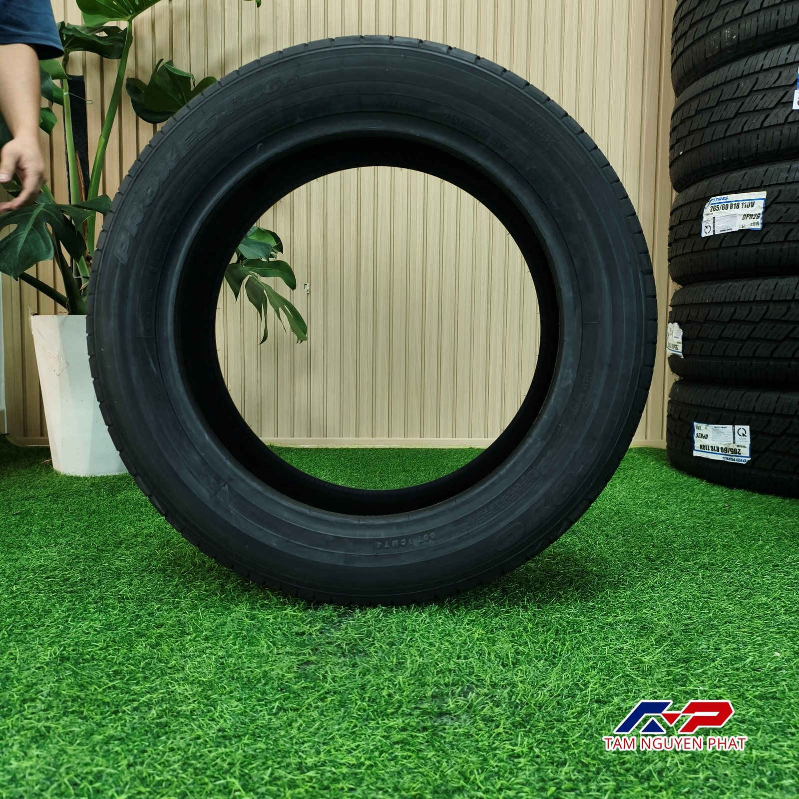 Lốp Toyo Proxes R46 225/55R19 99V - Ảnh 3