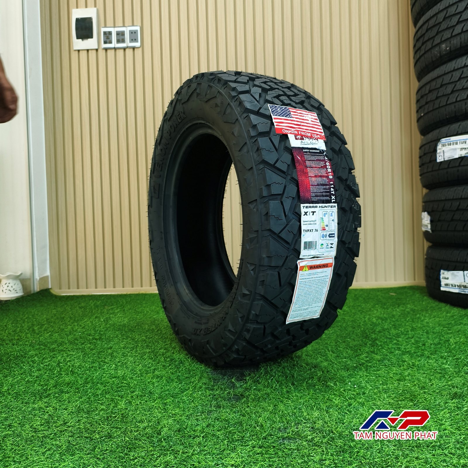 Lốp Venom Power Terra Hunter X/T 265/60R18 114T XL