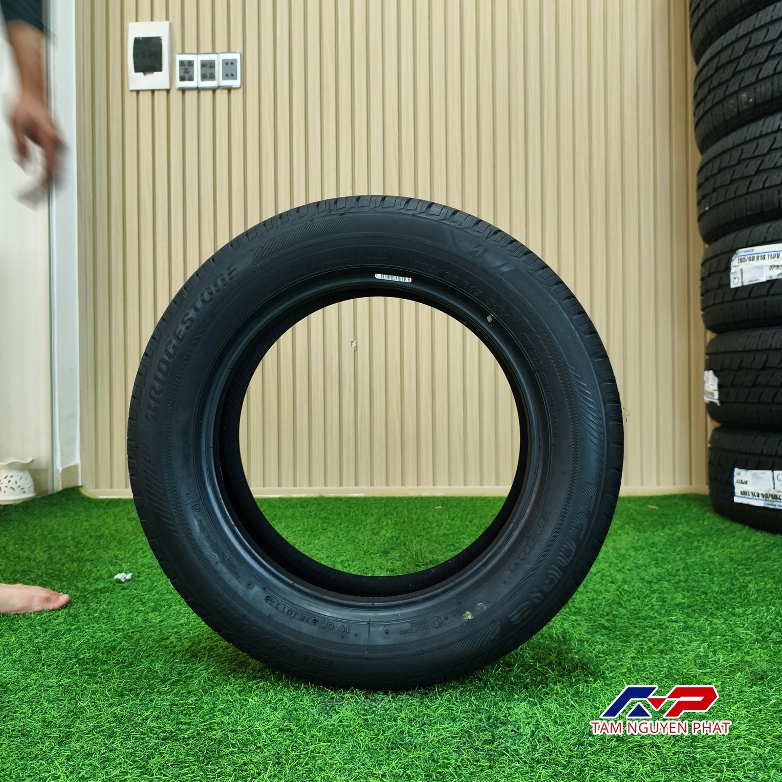 Lốp Bridgestone Ecopia EP300 185/60R15 84V